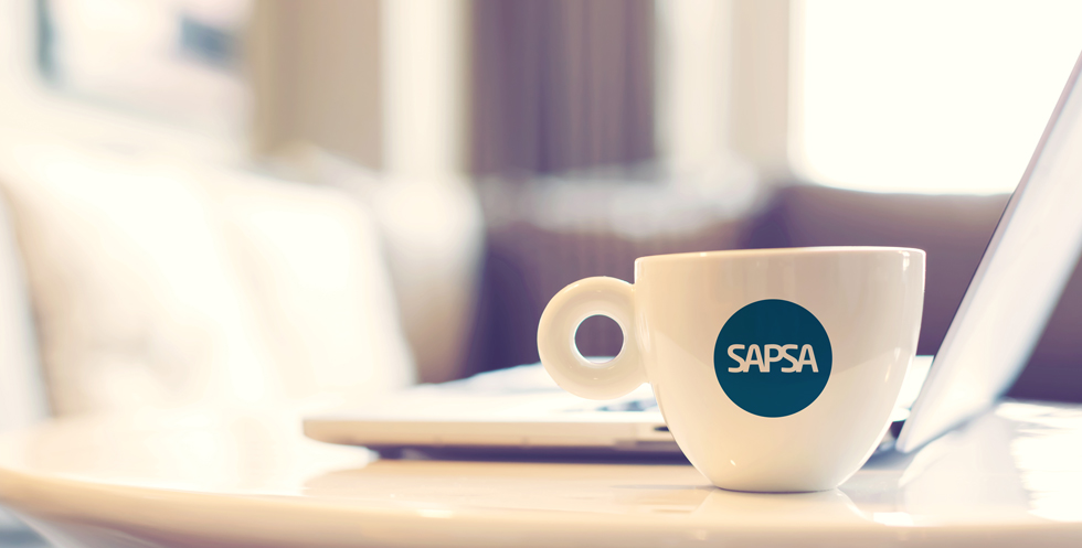 kaffekopp med SAPSA-logo